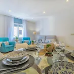 Apto Cruz Conde Center *