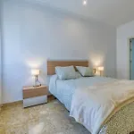 Apto Cruz Conde Center *