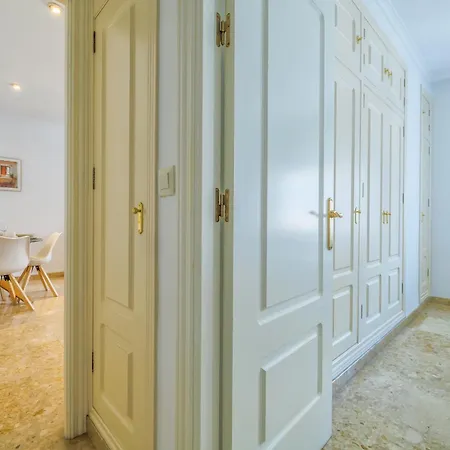 Apto Cruz Conde Center